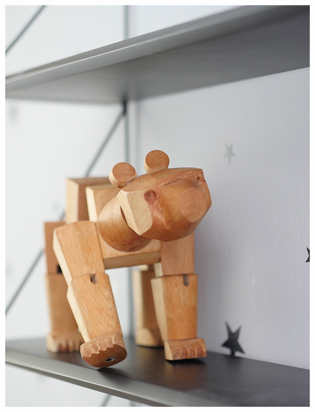 Cuckoo boys room shelf detail.jpg