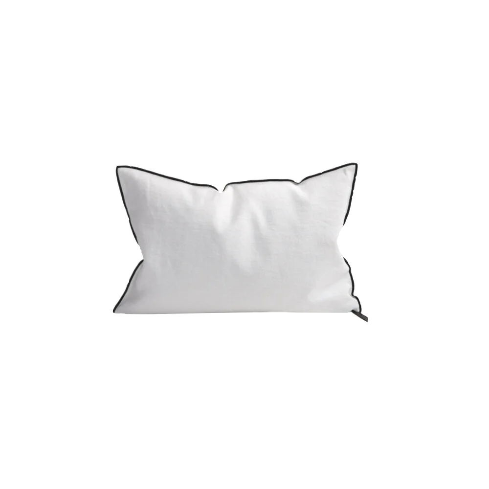 Stonewashed linen cushion blanc.jpeg