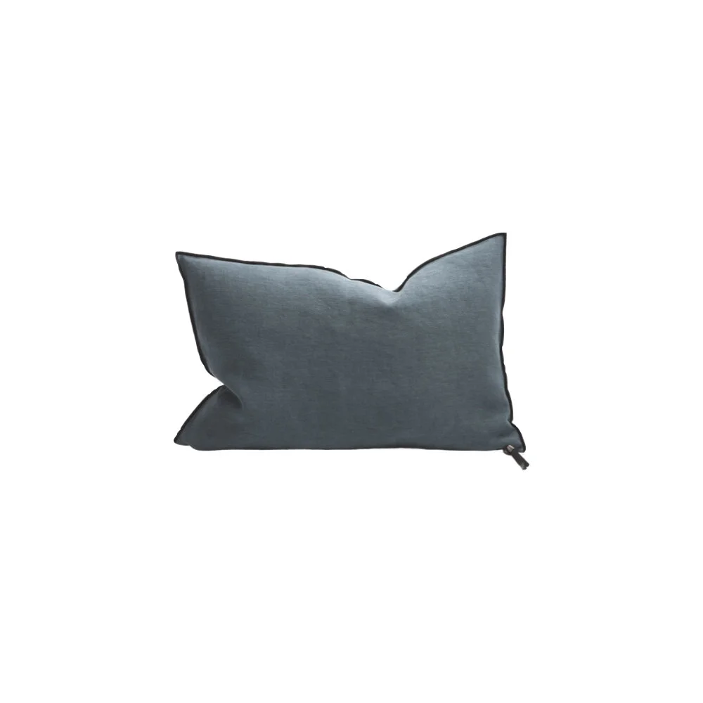 Stonewashed linen cushion canard.jpeg