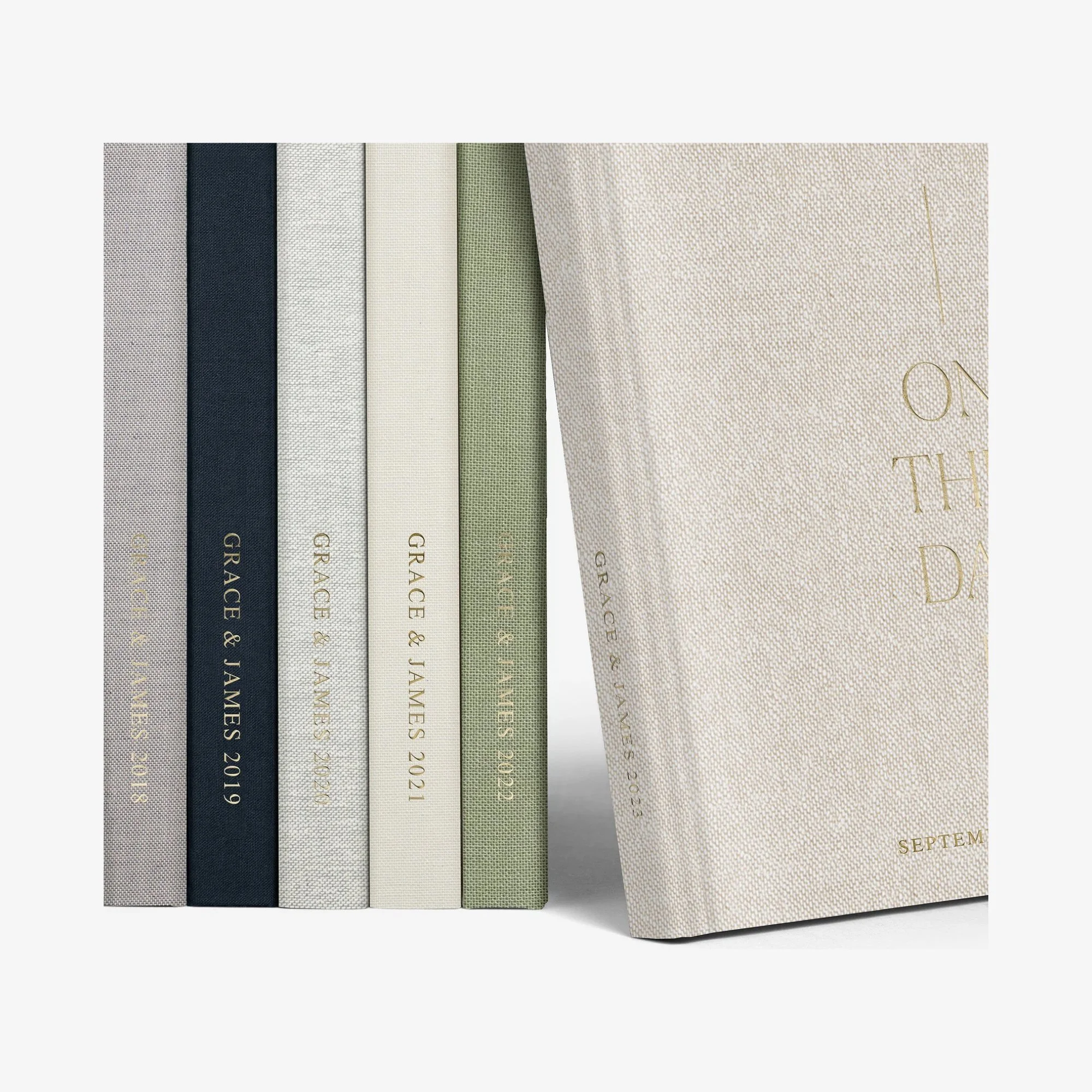 ARTIFACT UPRISING Photo Books