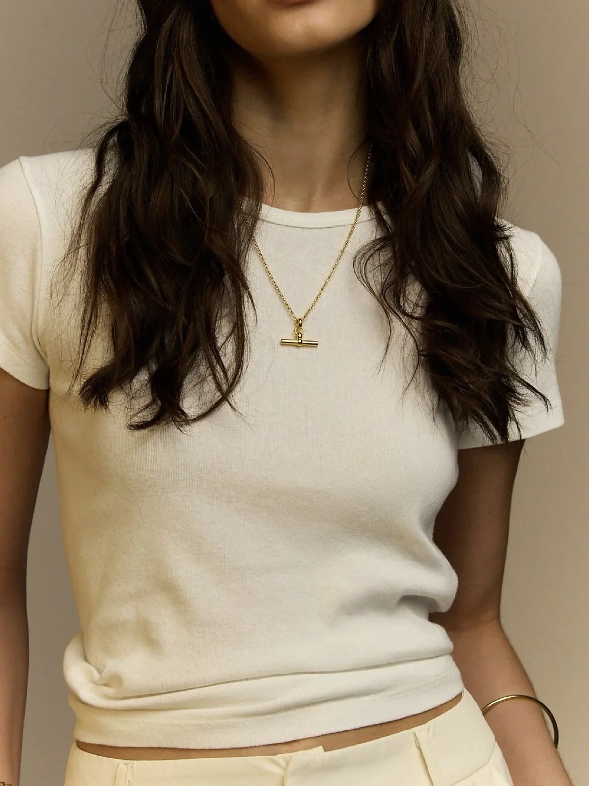 Tilly Sveaas Small Gold T-Bar on Belcher Chain