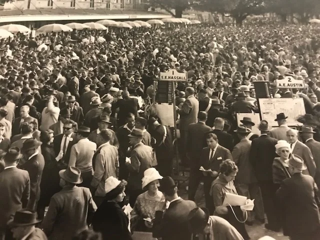 Friday flashback Huge Randwick Crowd_John Tapp Racing.jpg