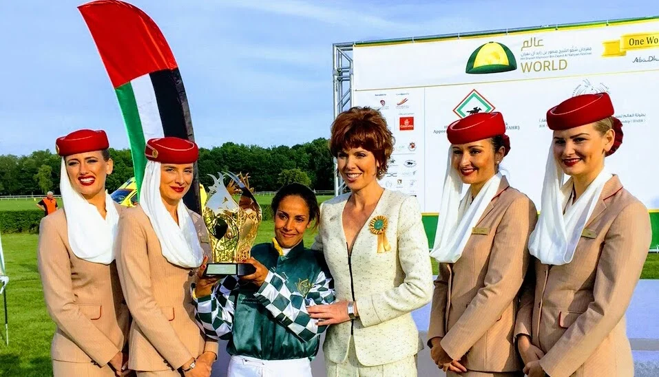 Victoria Shaw on racecalling duties in Warsaw