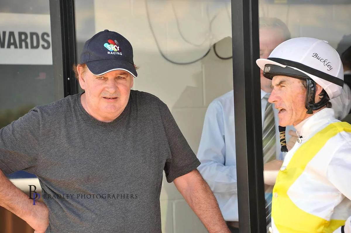 Image courtesy Bradley Photographers - Allan with one of his favourite jockeys - Robert Thompson.