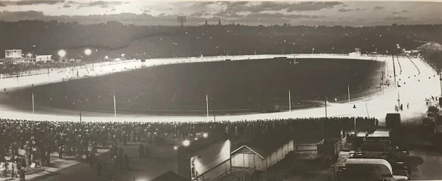 The famous "Ribbon of Light" during the 1952 Interdom series.