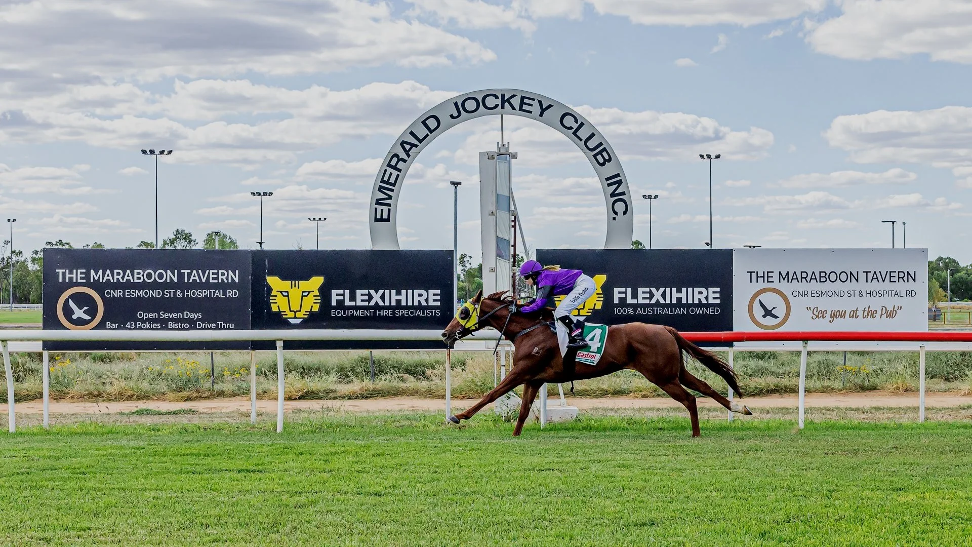 HYGAIN/MITAVITE COUNTRY TRAINER OF THE MONTH APRIL 2022