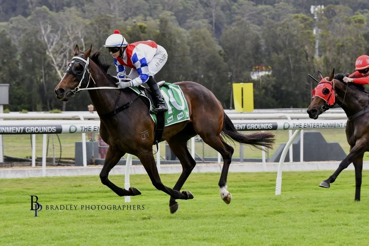 THE UNFLAPPABLE LUKE MARLOW IS COOL UNDER PRESSURE