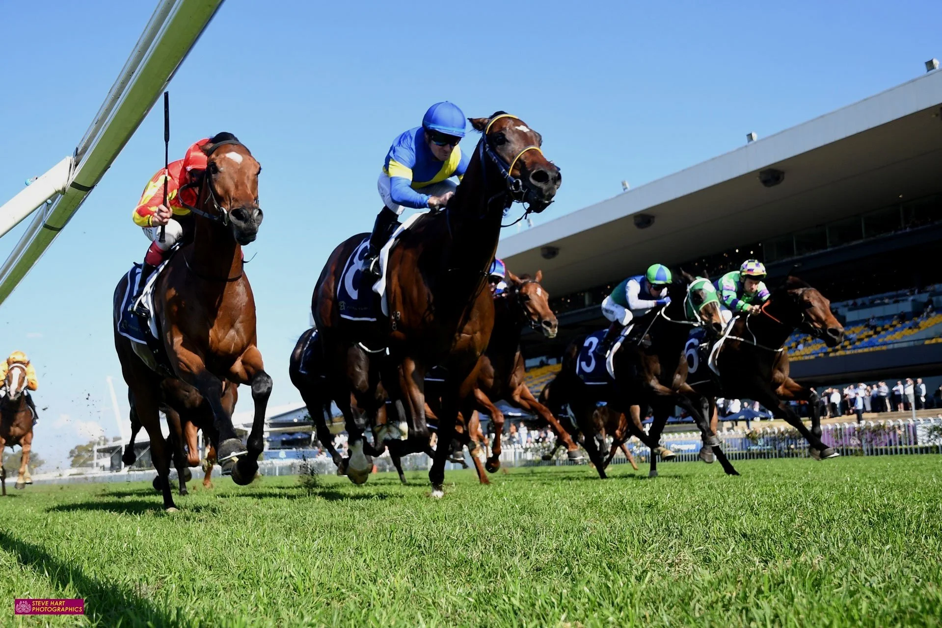 SCOTT ASPERY SNARES THE MIDWAY WITH GUTSY UZZIAH