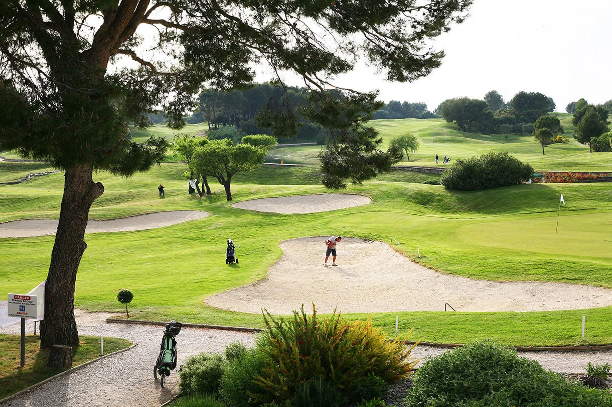 Golf La Bergerie Pradel.jpg