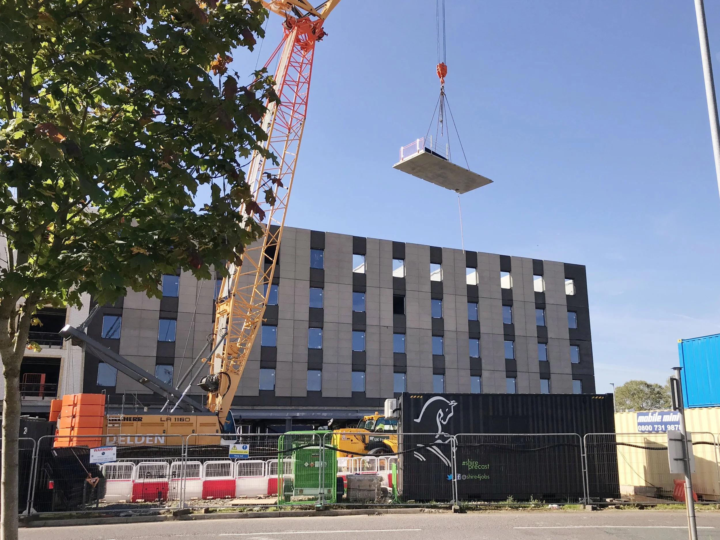 Holiday Inn Express Topping out