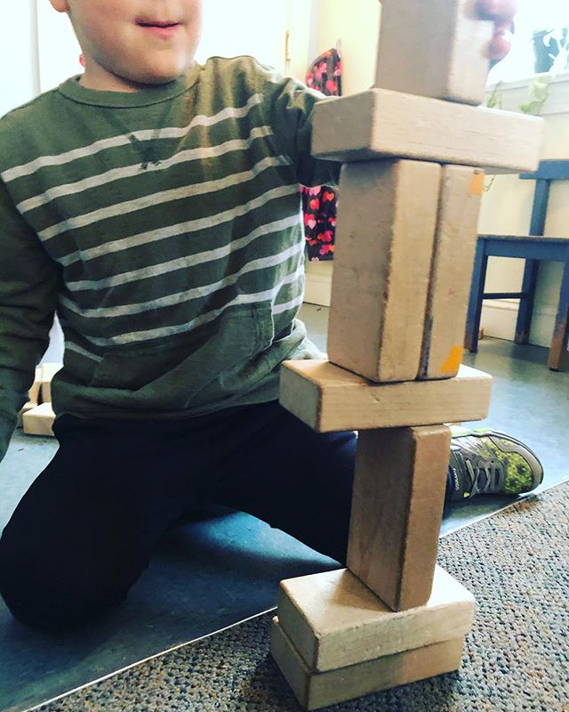 Blocks.
A fundamental part of Early Childhood Education. They help children understand basic math concepts such as balance and symmetry while also developing fine motor and gross motor skills. #creativeclubhouse #letthemplay #myworkisplay