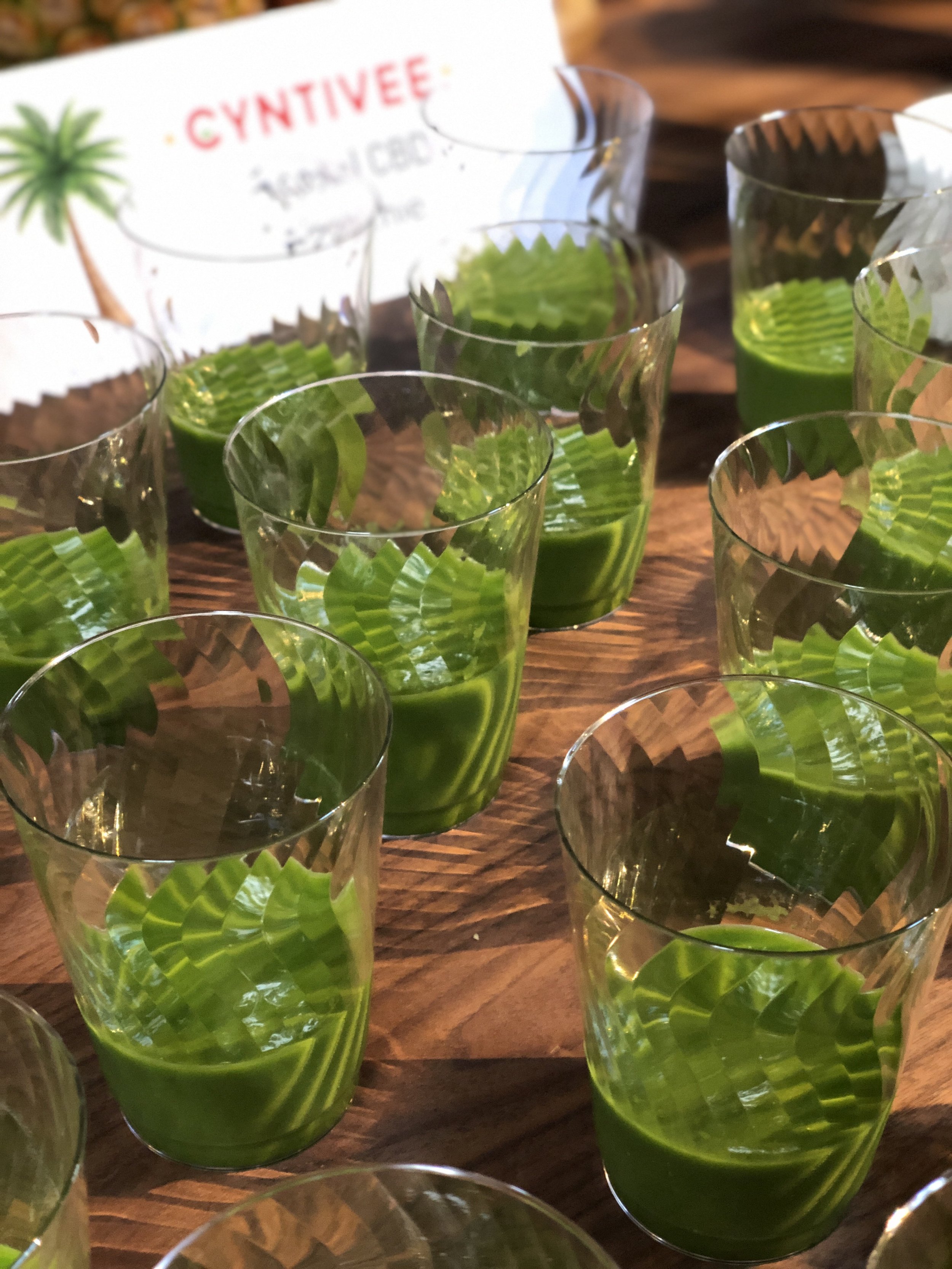Cyntivee Tropical CBD Smoothie