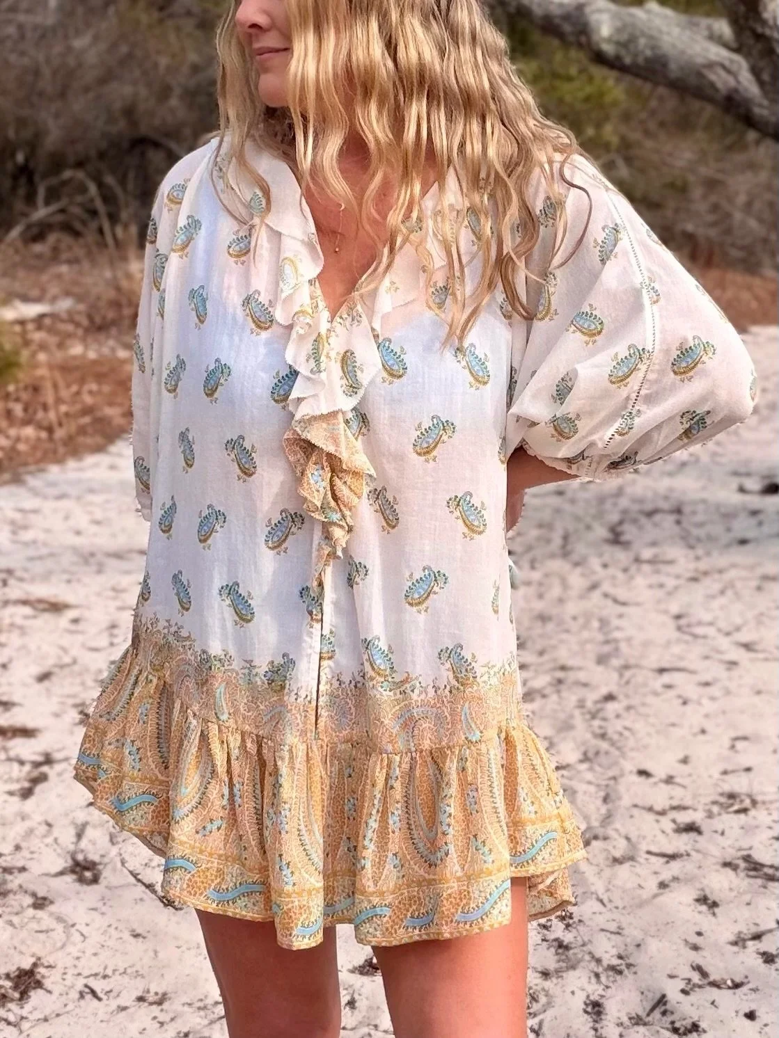 Dreamy beach vibes only 💭☀️ // stop by the shop for your daily dose of summer! 🫶🏼

Open Daily &bull; 10 - 4