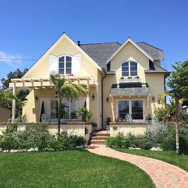 Charming cottage on the island 🌴