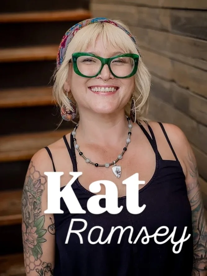 ✨STYLIST SPOTLIGHT✨ @styliekat_avlhair 
Kat is a North Carolina native with 25 consecutive years of experience as a hair designer and has been with Willow&rsquo;s Dream for 5 years! She specializes in precision haircuts for both men and women, dimens