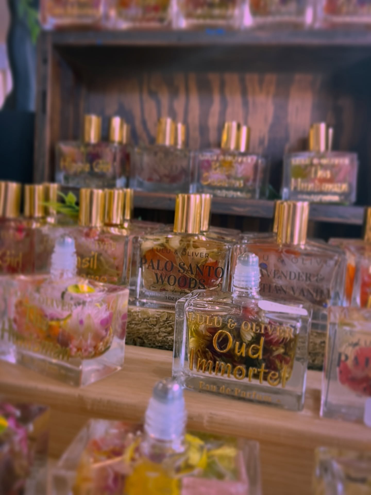 ✨GIFT STORE FEATURE ✨
@luluandolivercandles rollerball perfume is a must try! Each one of these unique fragrances is filled with dried local flora, making them a true Asheville product! 

Come give &lsquo;em a sniff in the shop! 
.
.
.
.
#828isgreat 