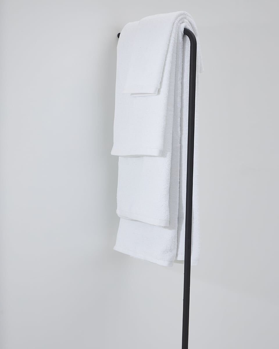 nello-white-towel-xeiros-3.jpg