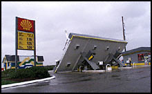  A Nags Head, N.C., gas station succumbed to Hurricane Dennis' winds.&nbsp;(The Washington Post)&nbsp; 