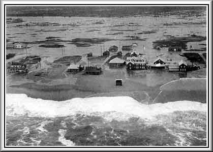 The Croatan Hotel area, Kill Devil Hills. Photo: The Ash Wednesday Storm by David Stick