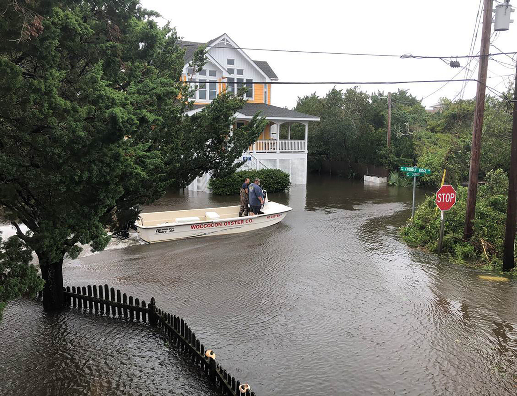 Ocracoke flooding.jpg