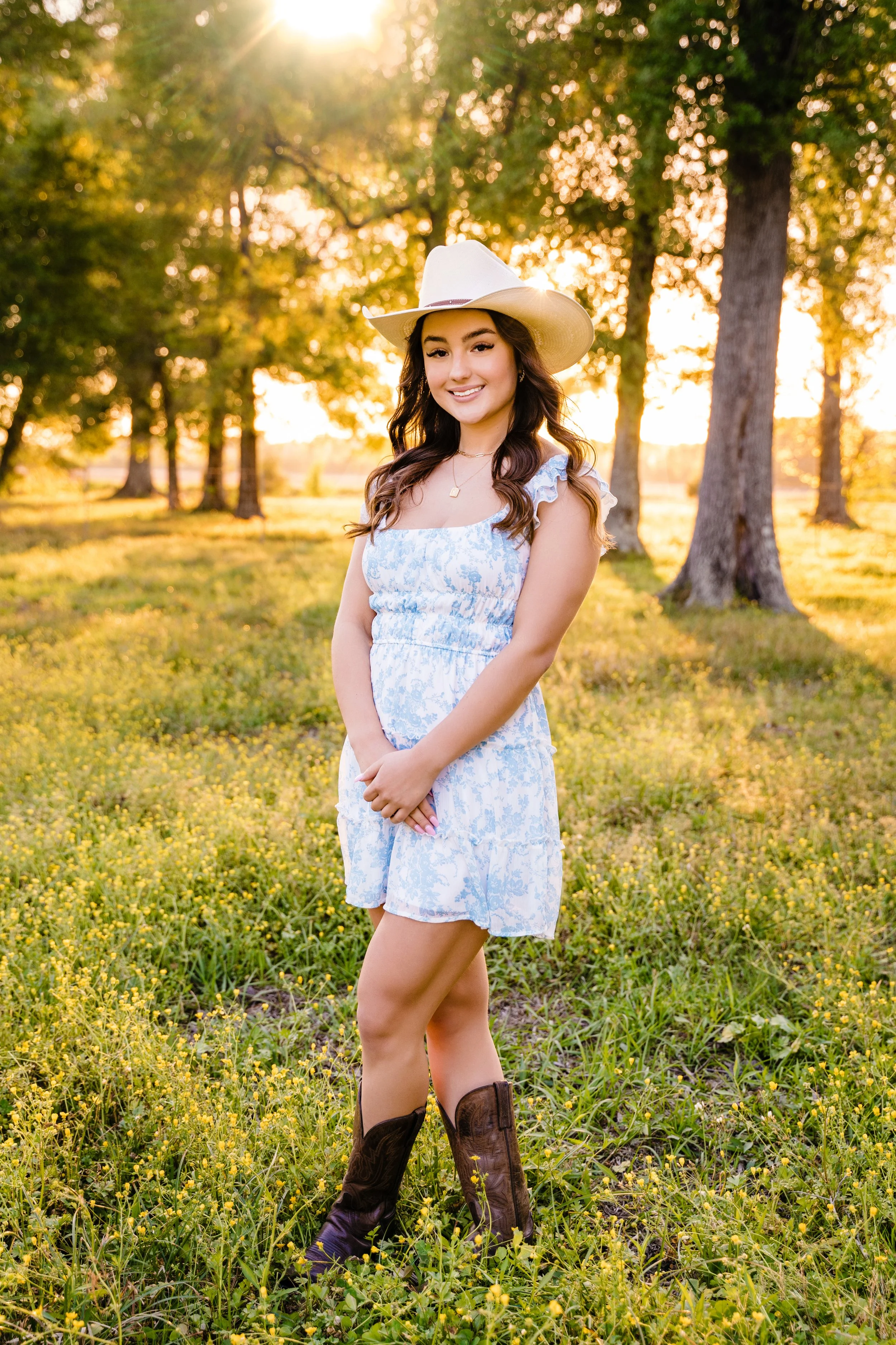 Kaitlyn HS Senior March 2023-38 with sun flare.jpg