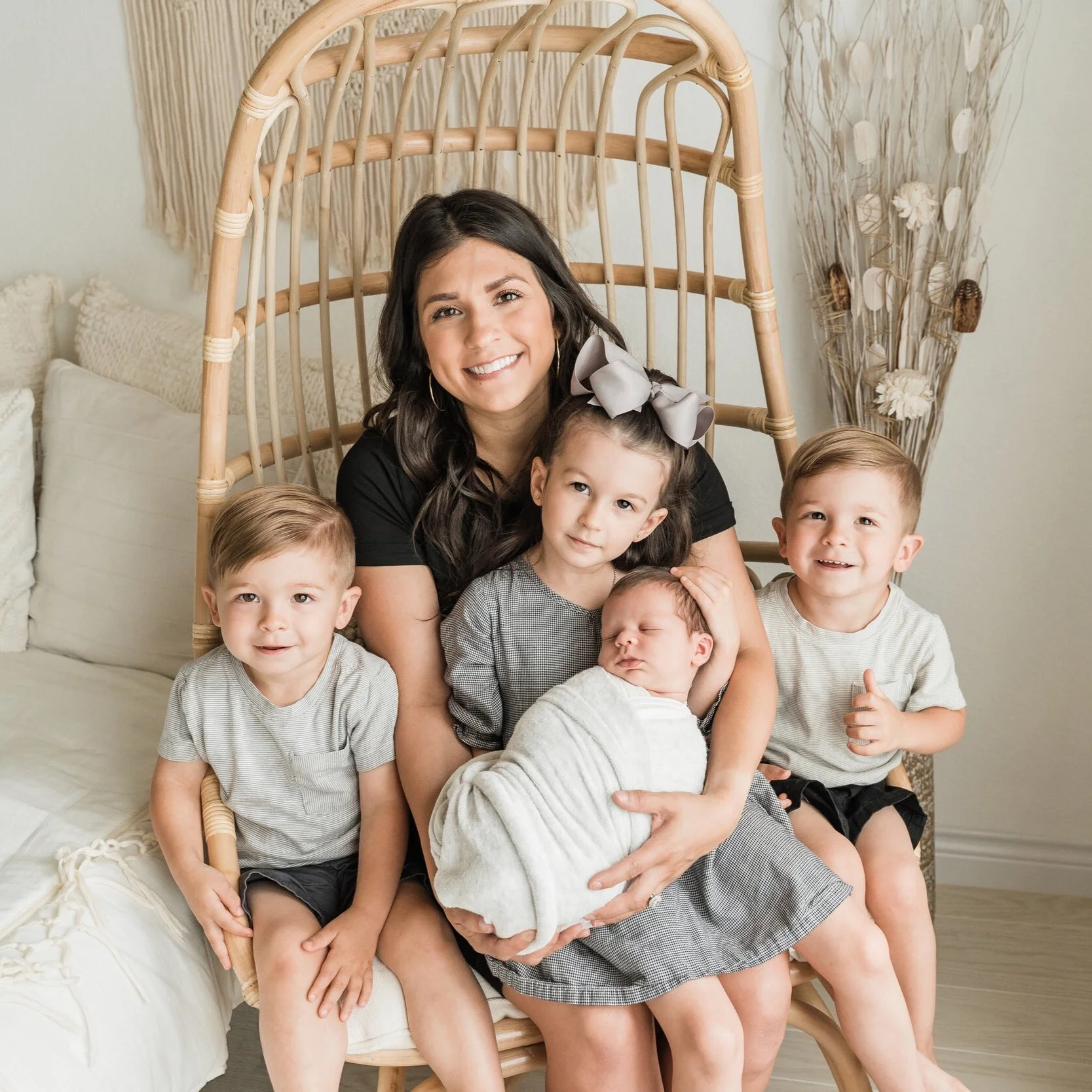 Mathis' Newborn Sneak Peeks