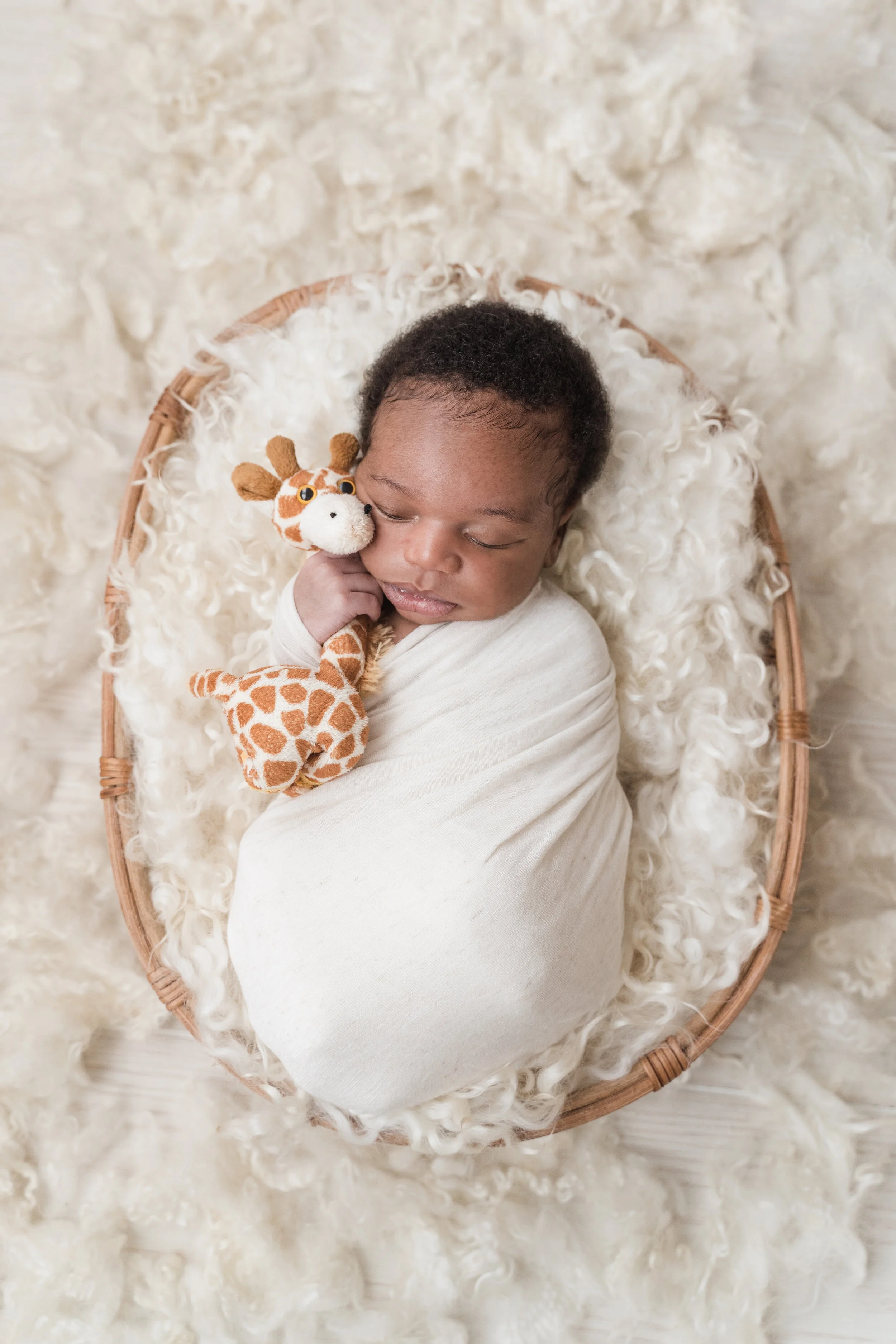 Amataobi's Newborn Sneak Peeks