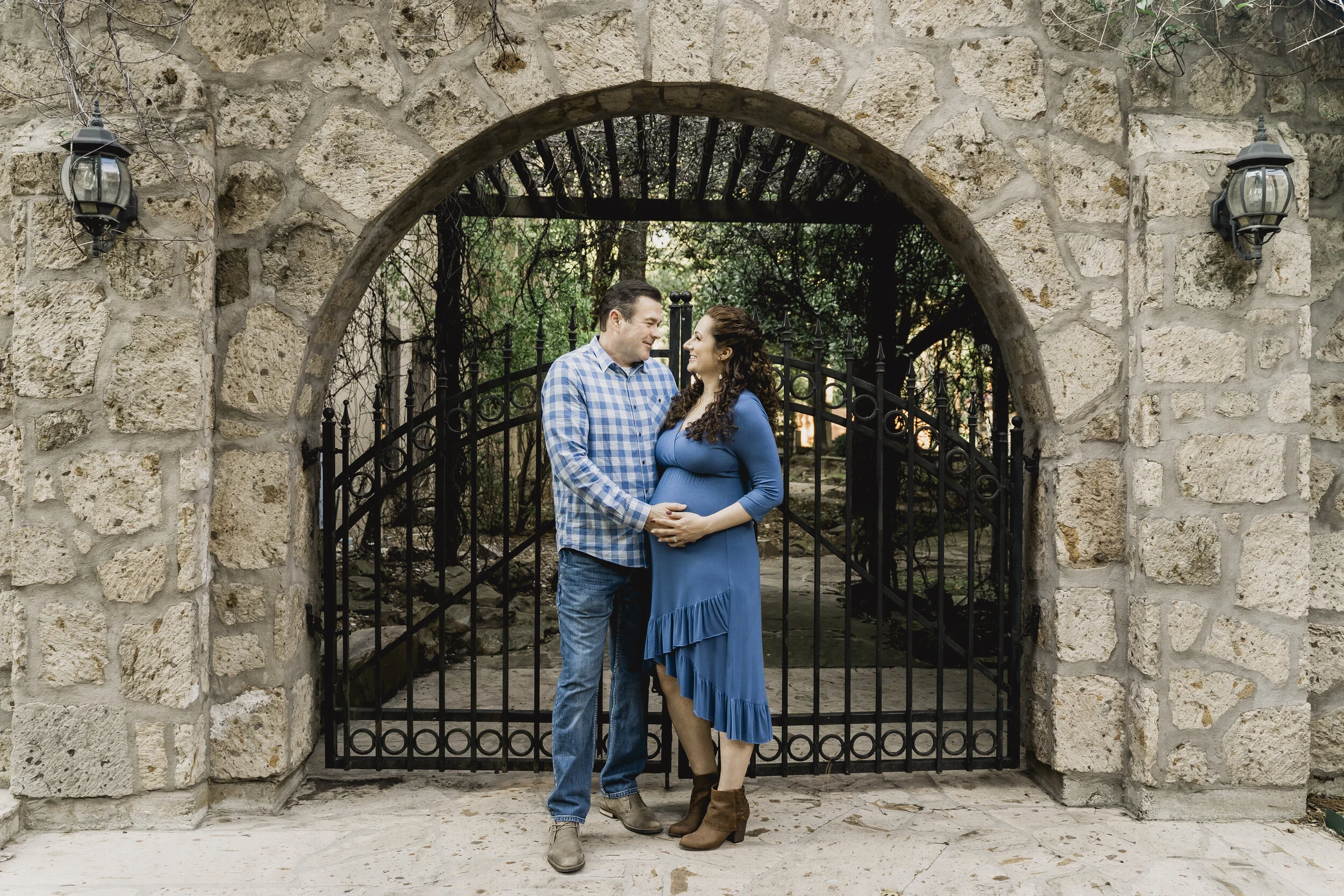 Taylor and Steve's Maternity Sneak Peeks