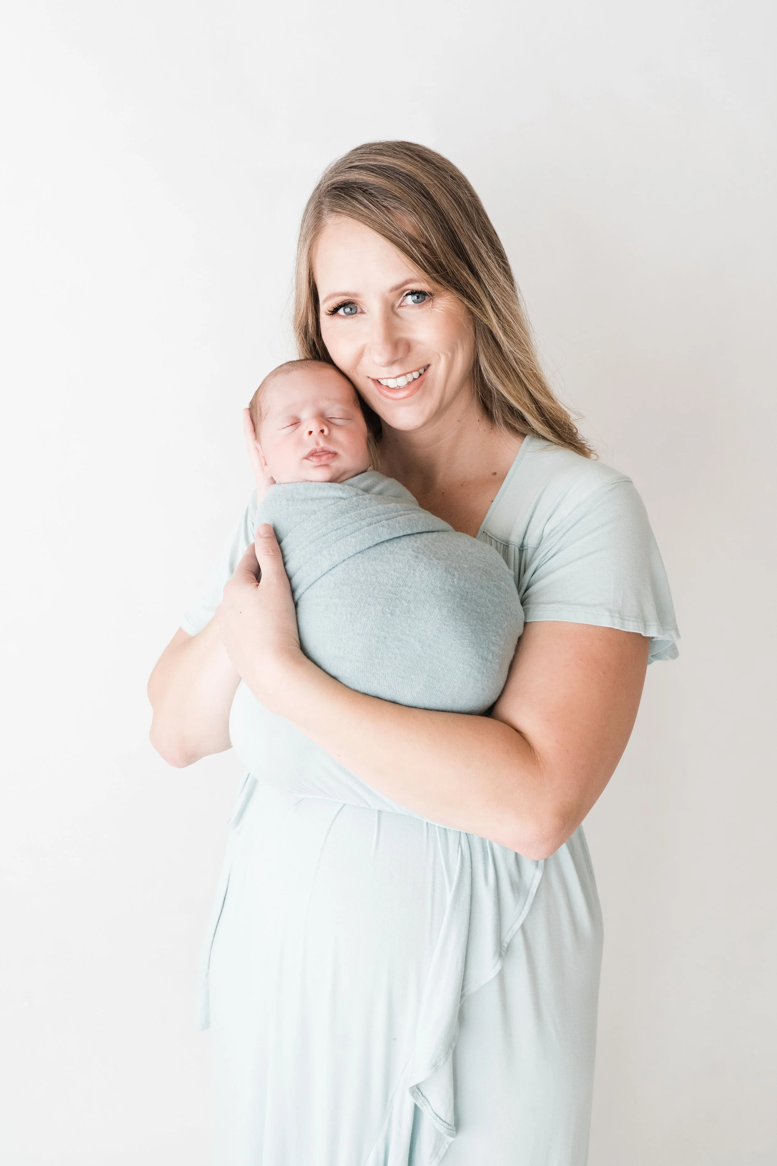 Maxwell Newborn Photo Sneak Peek