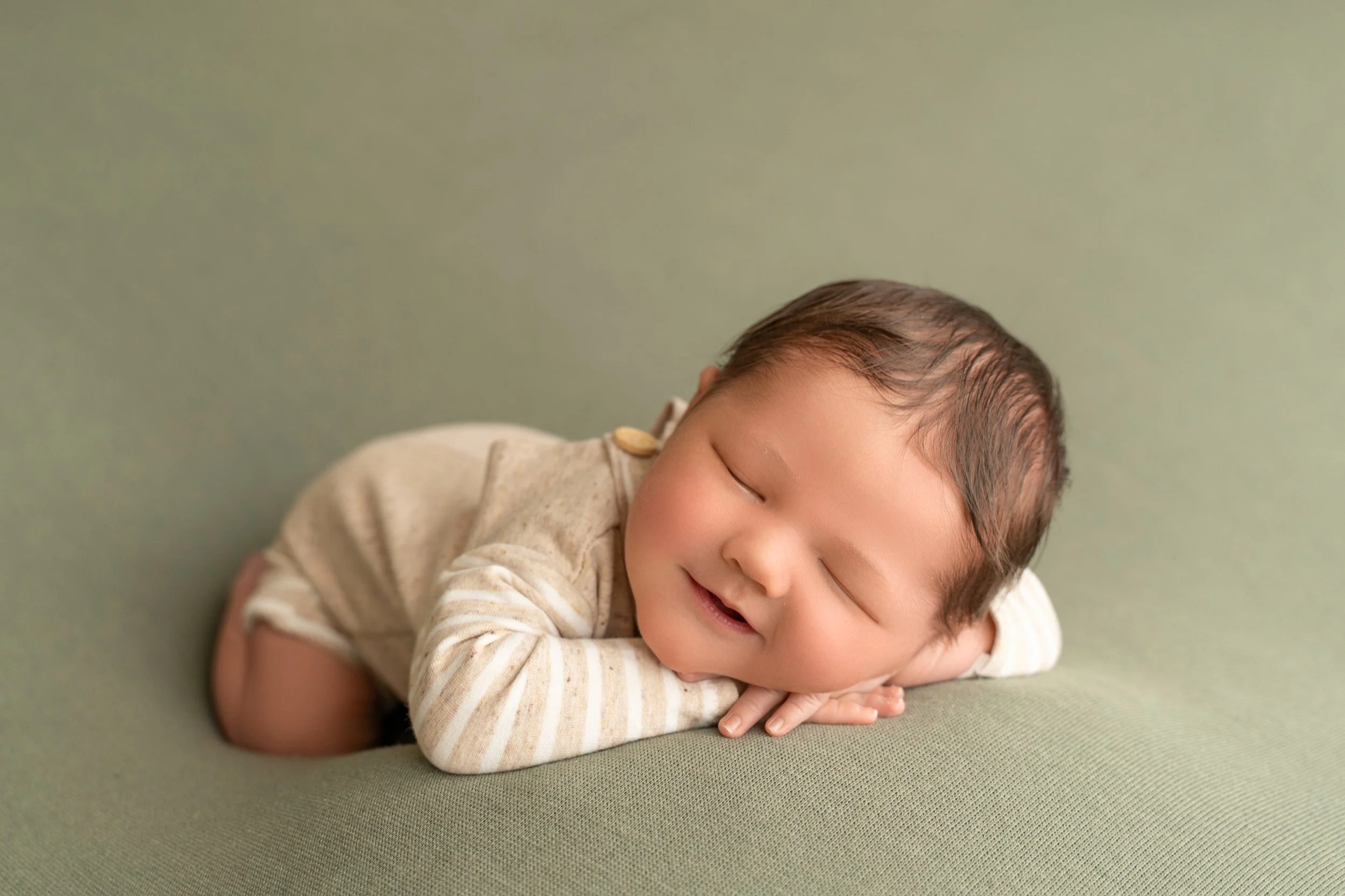 Maddox Newborn 7 days old January 2023-9.jpg