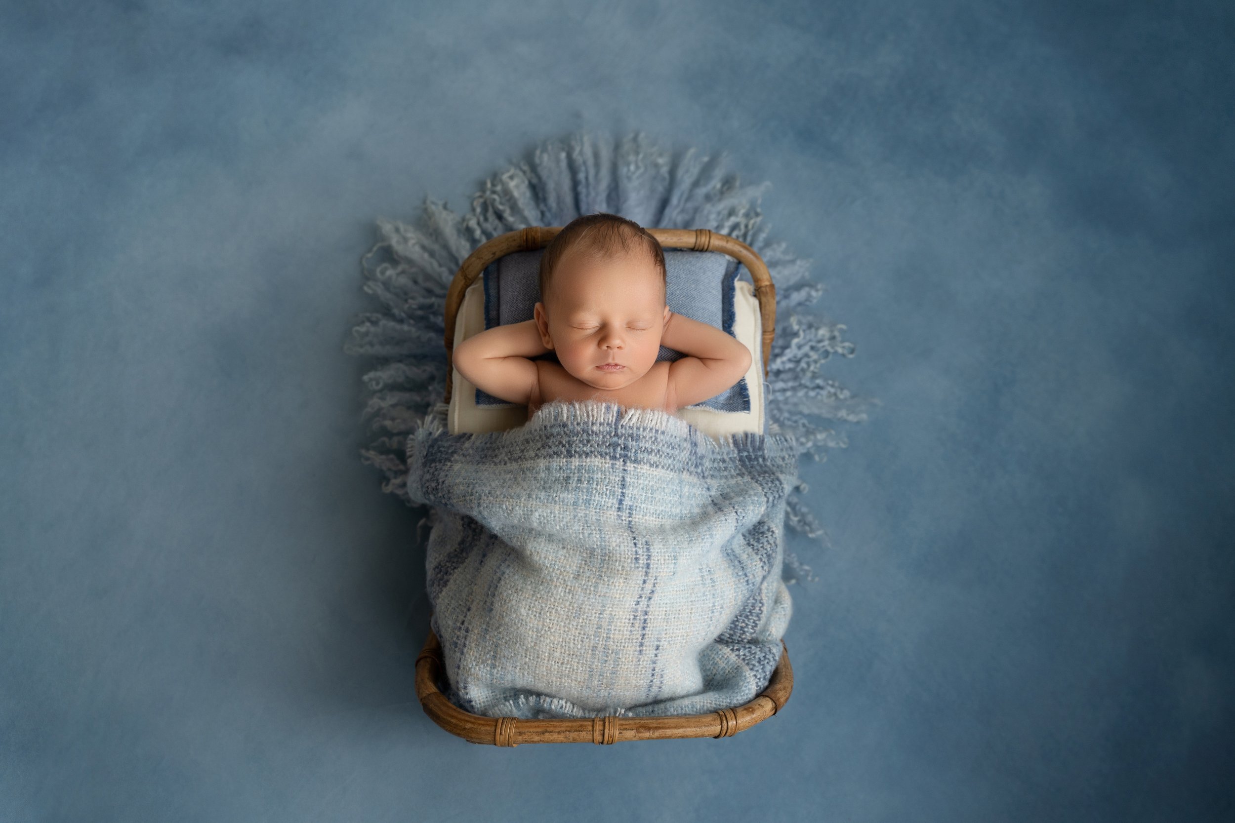Hudson's Newborn and Family Photo Session