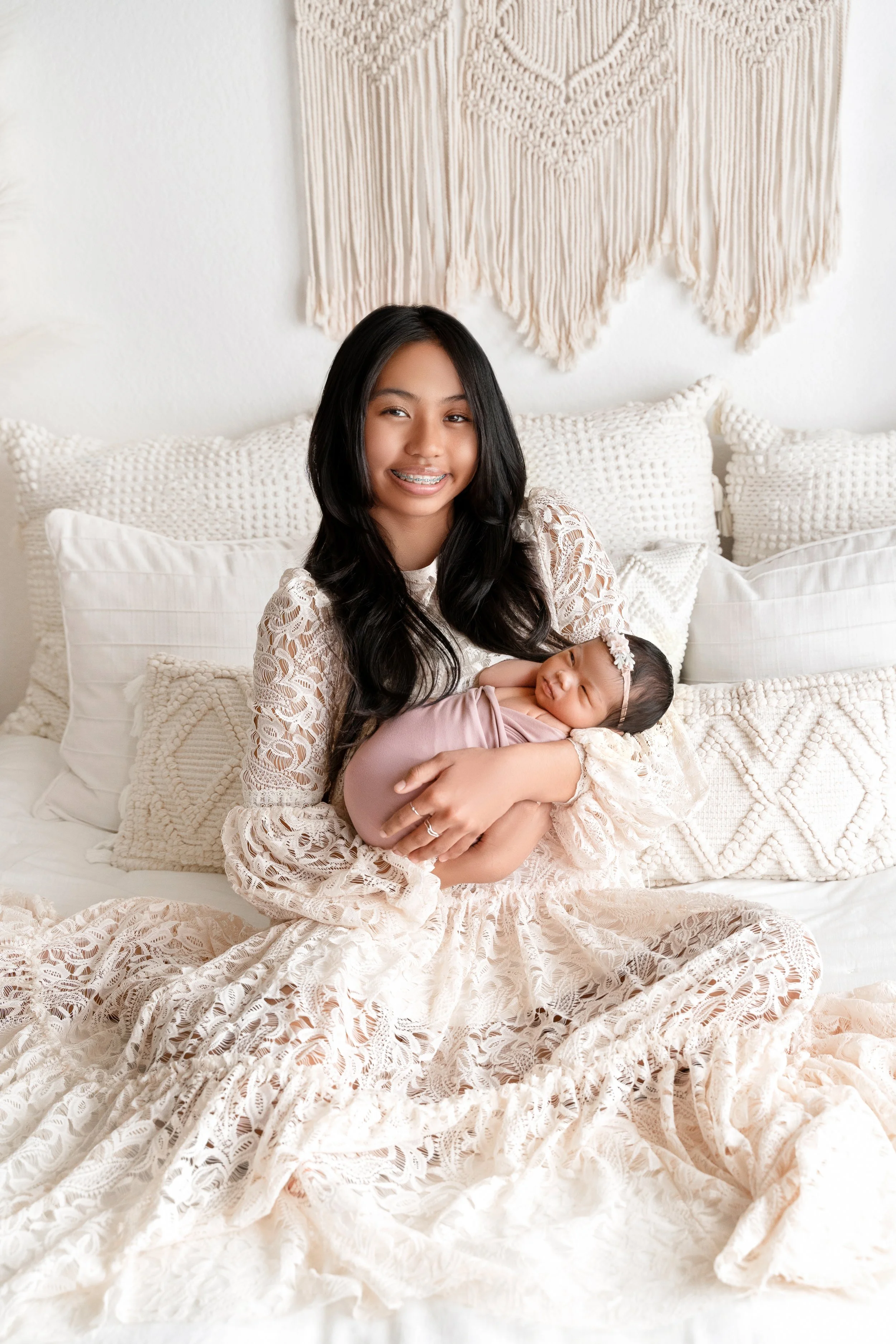 Shiloh's Newborn and Family Photo Session