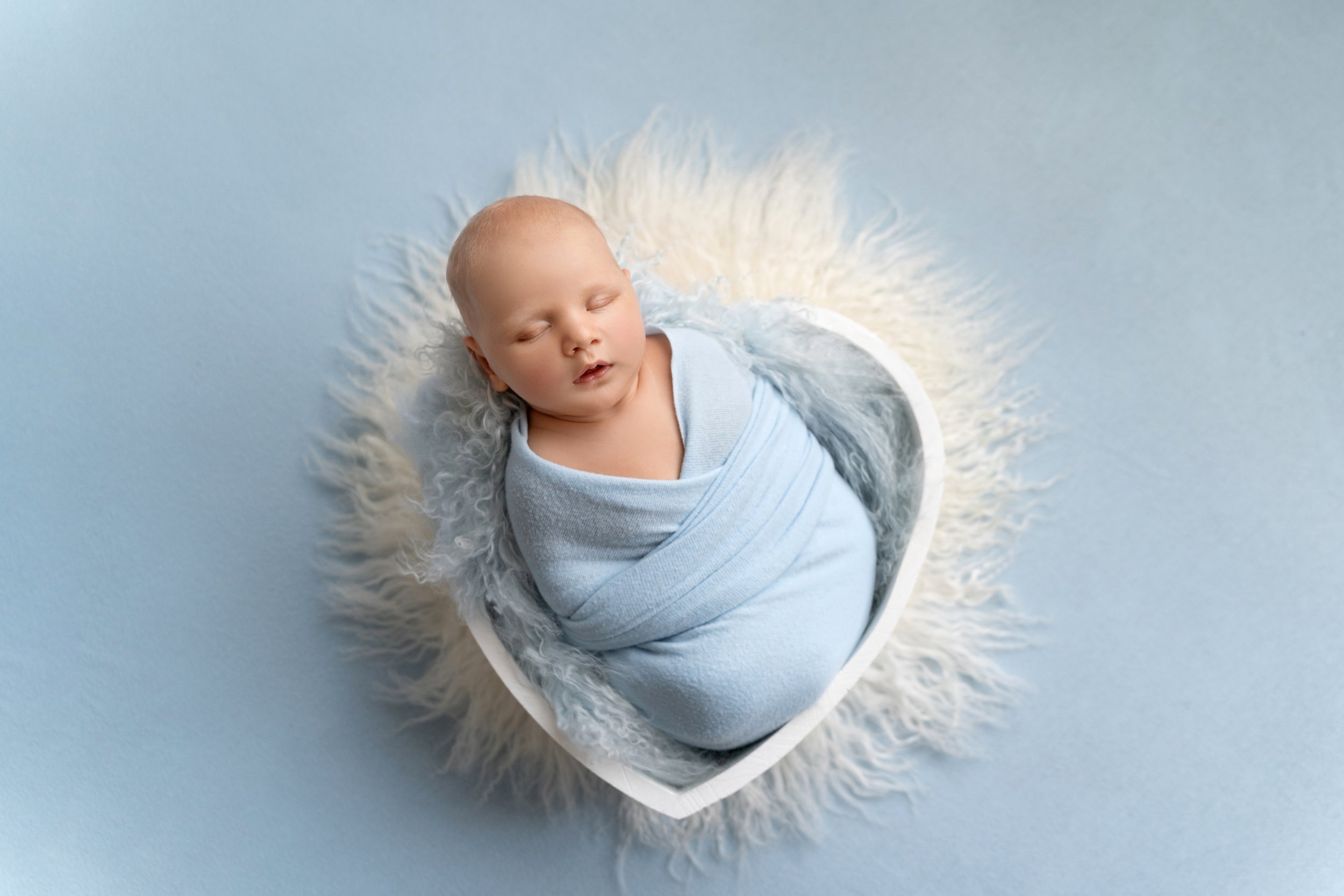 Nico's Newborn and Family Sneak Peeks