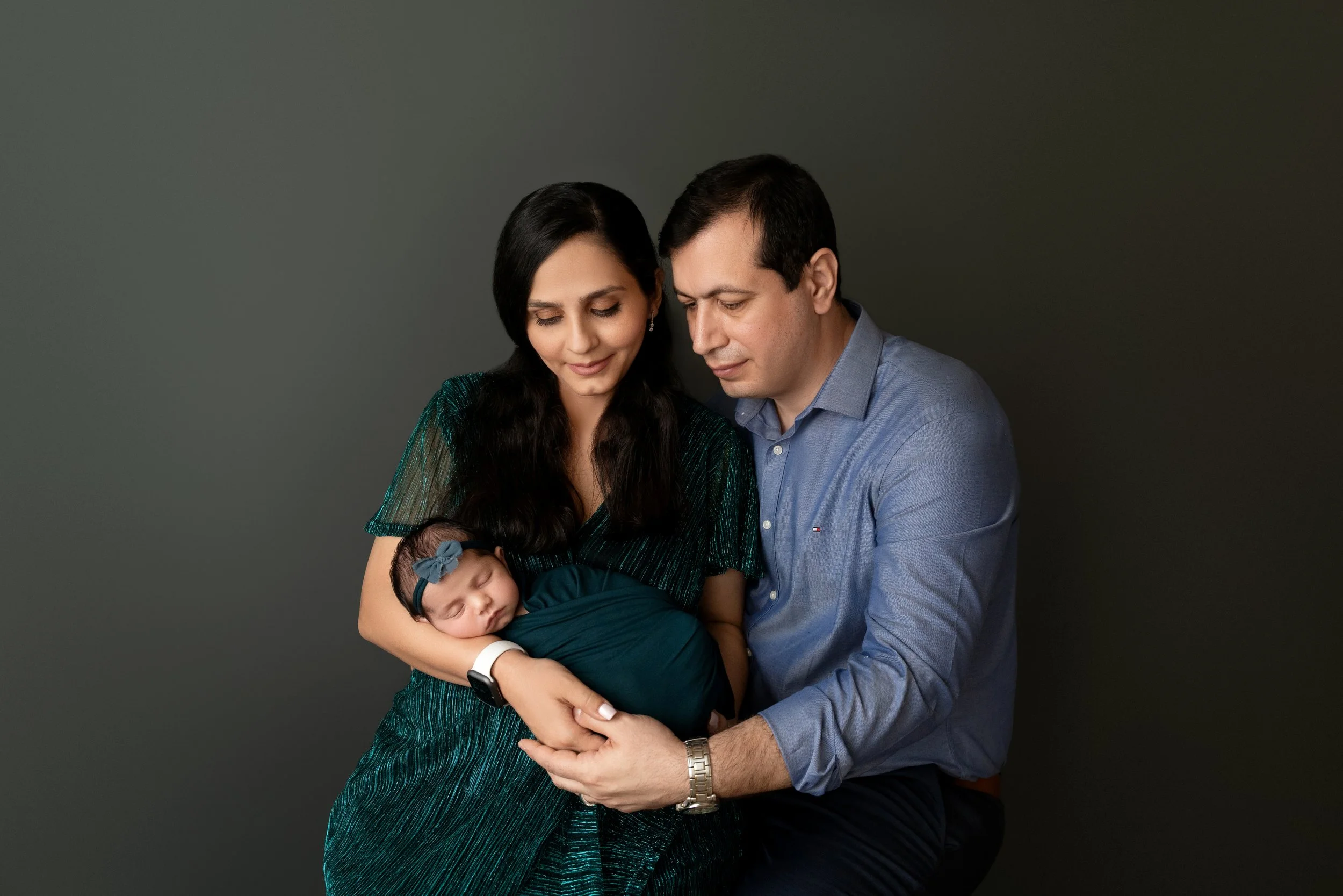 Eva's Newborn and Family Photos