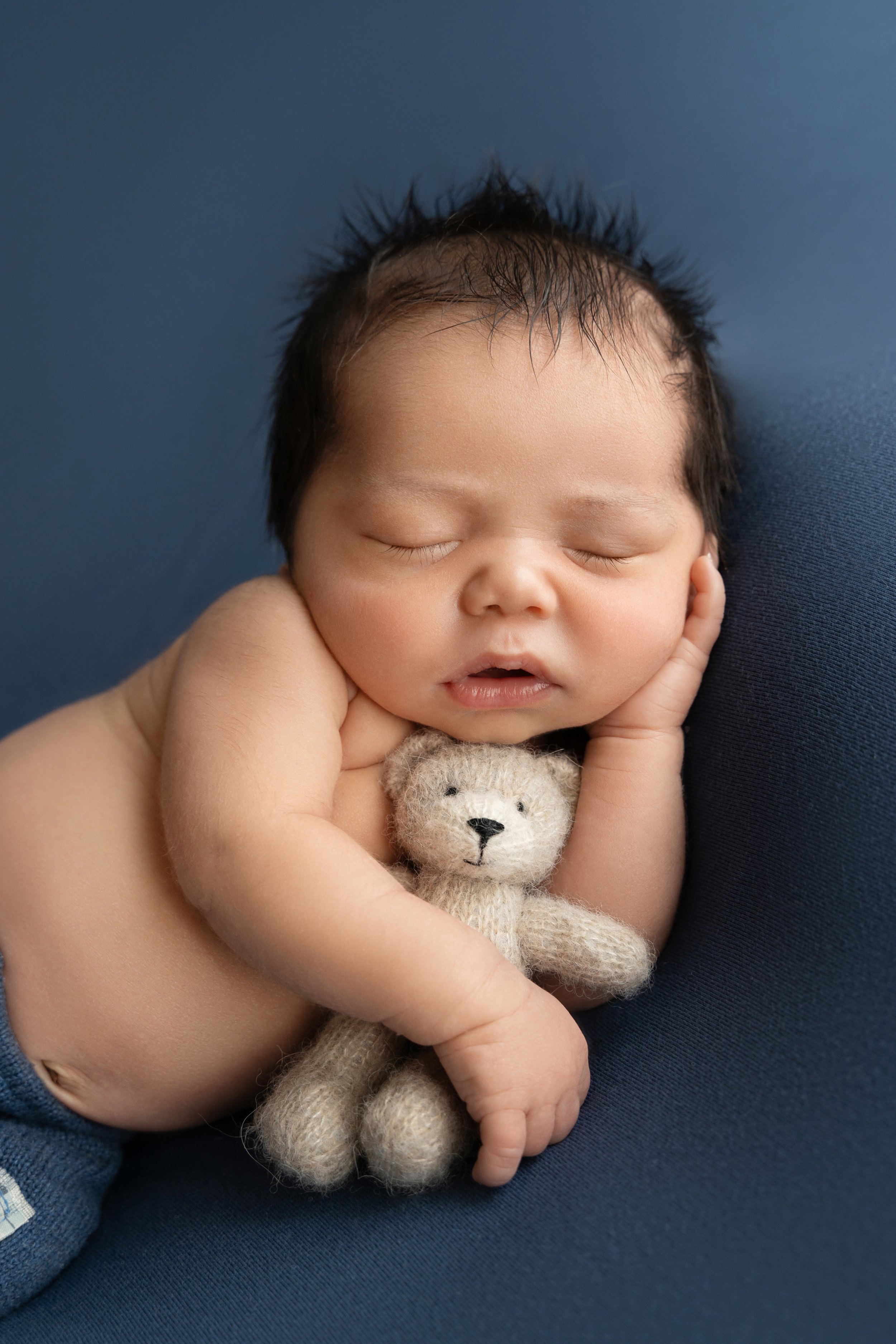 Bennett's Newborn Sneak Peeks