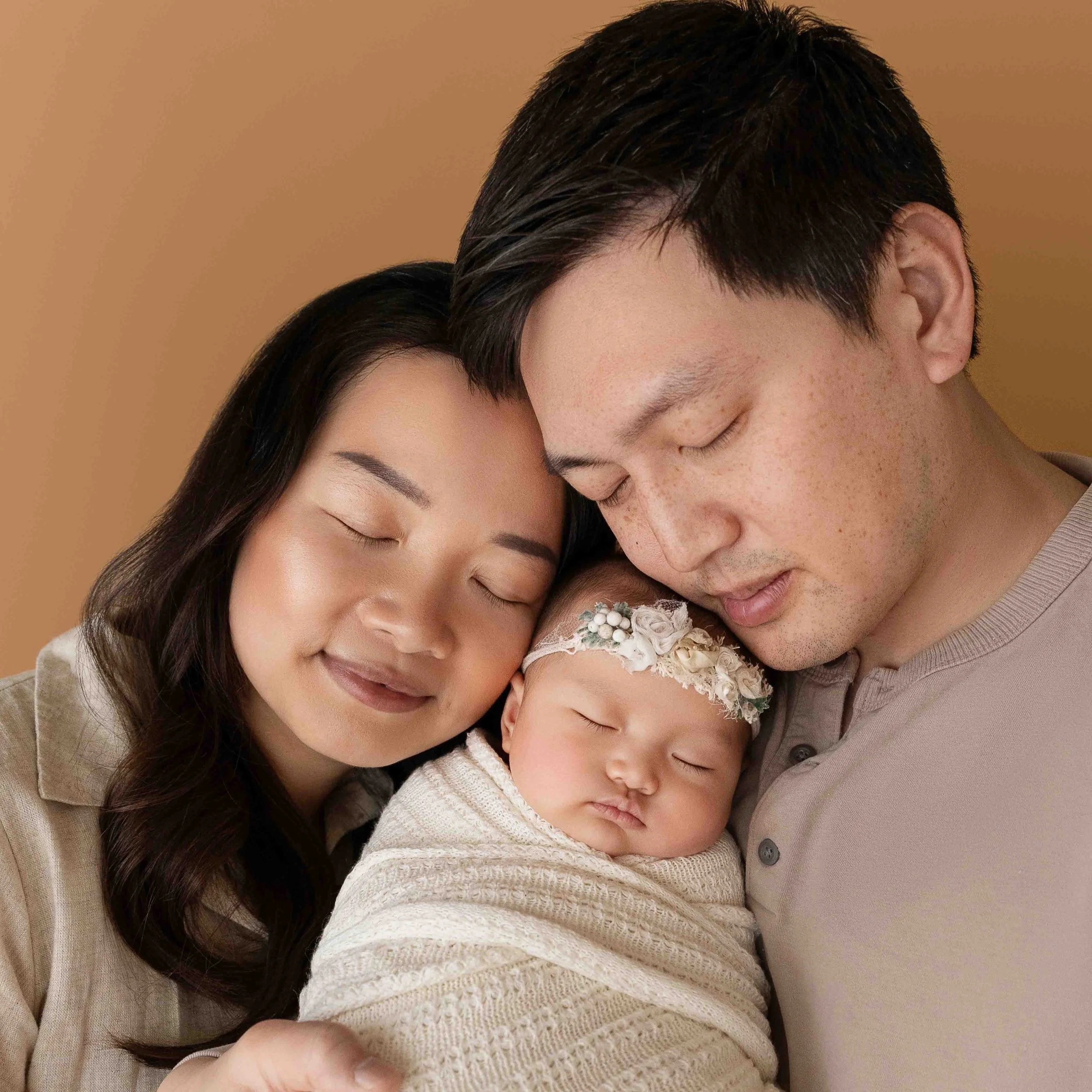 Avery's 2 1/2 Month Old Sneak Peeks