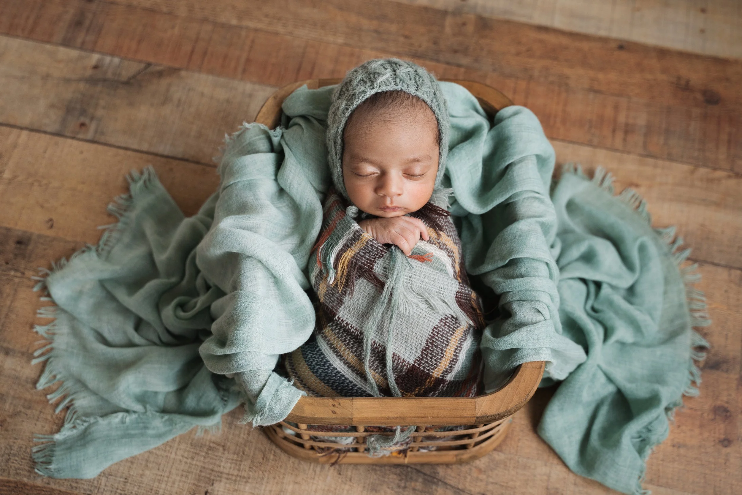 Agastya Newborn almost 1 month old June 2022-30.jpg