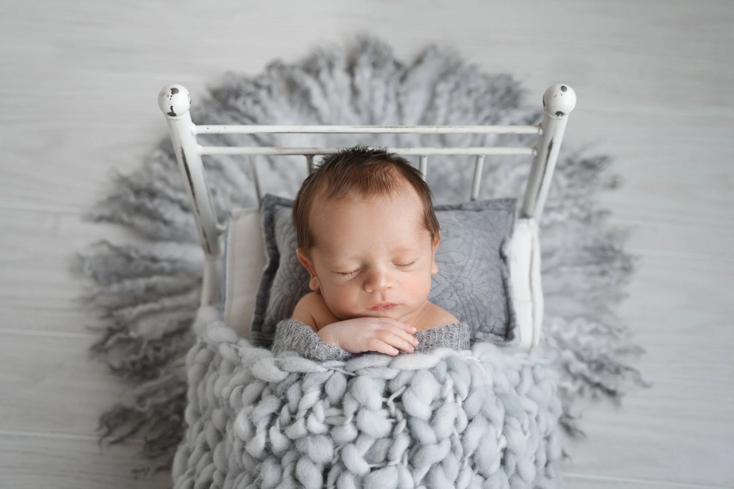 Lucas newborn 12 days old May 2022-38.jpg