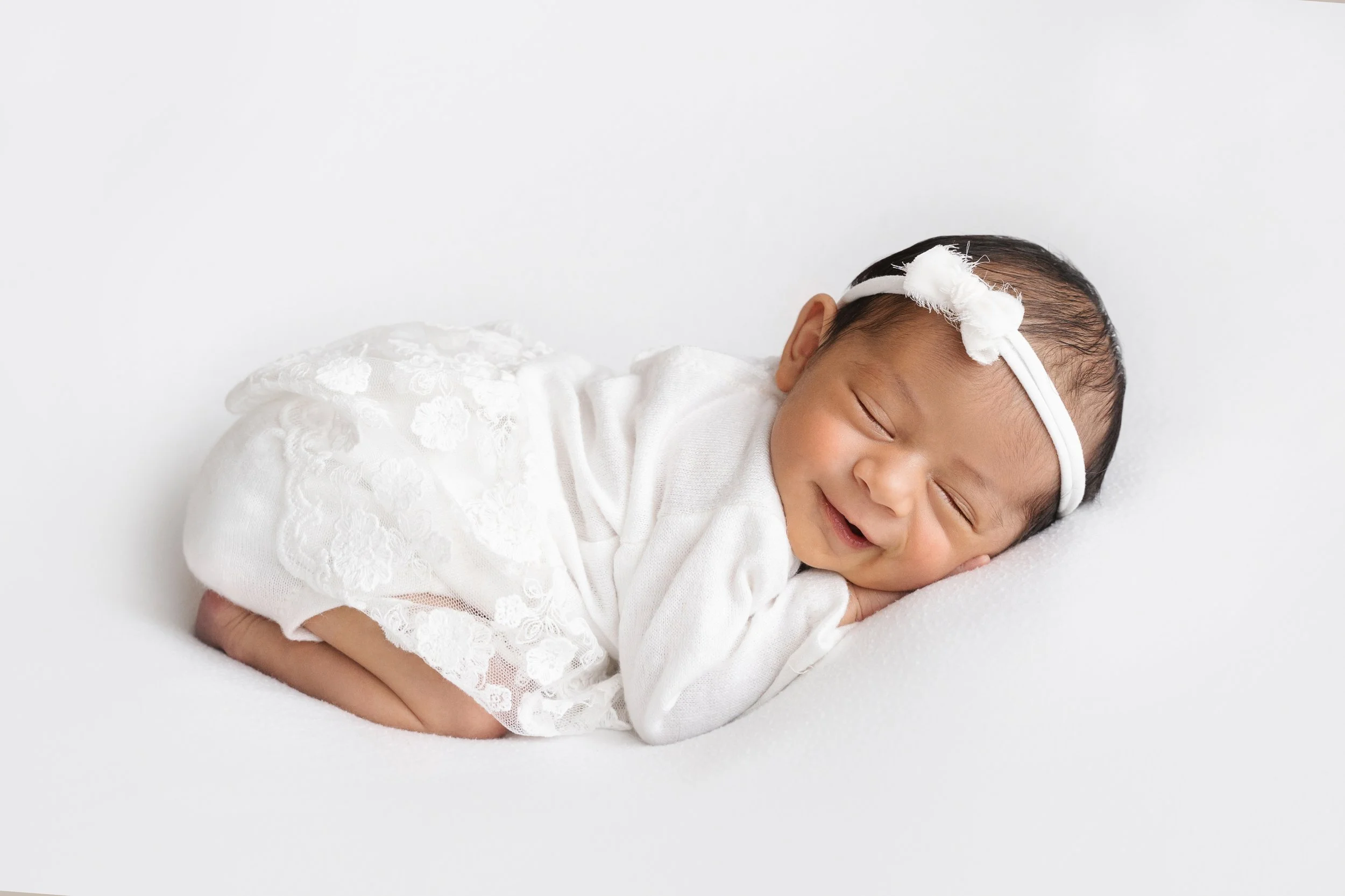Paloma newborn 9 days old July 2022-1.jpg