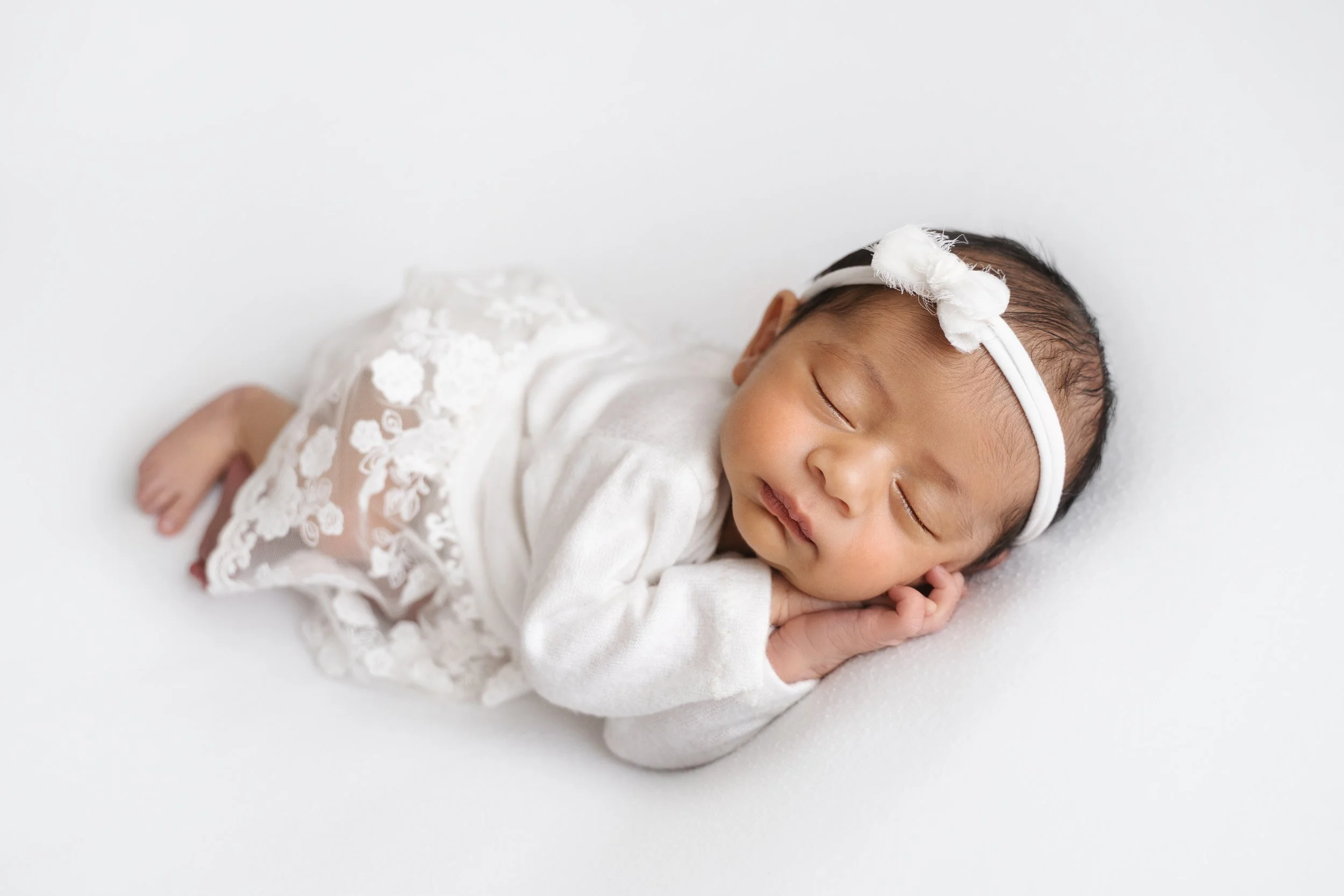 Paloma newborn 9 days old July 2022-4.jpg