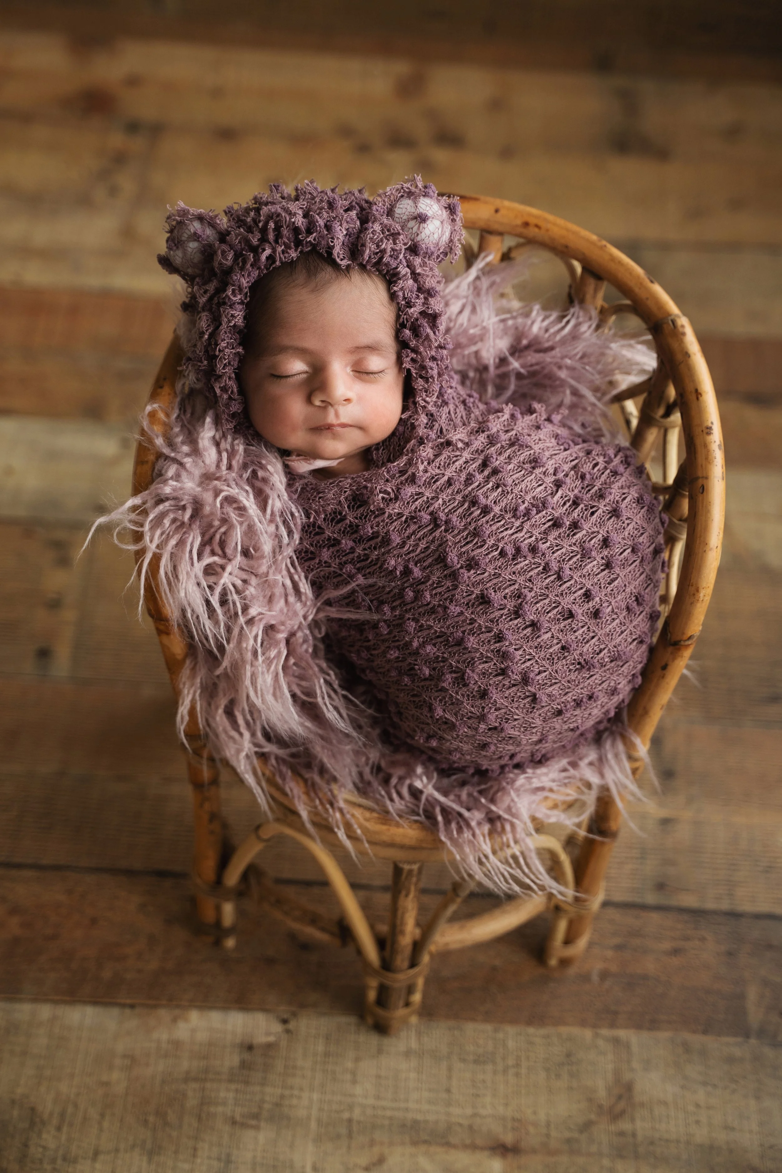 Isha newborn 20 days old August 2022-20.jpg