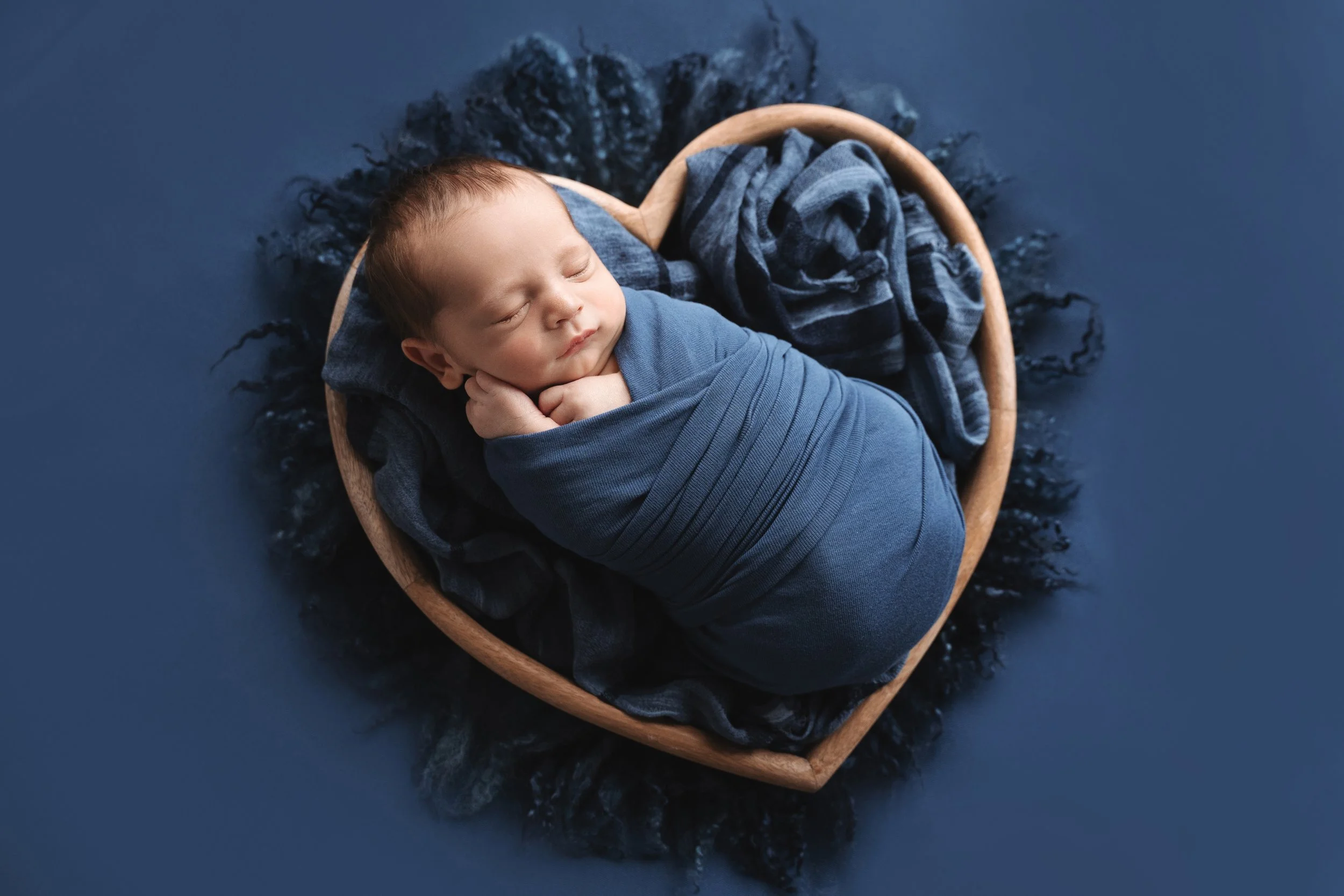 Lucas newborn 12 days old May 2022-33.jpg