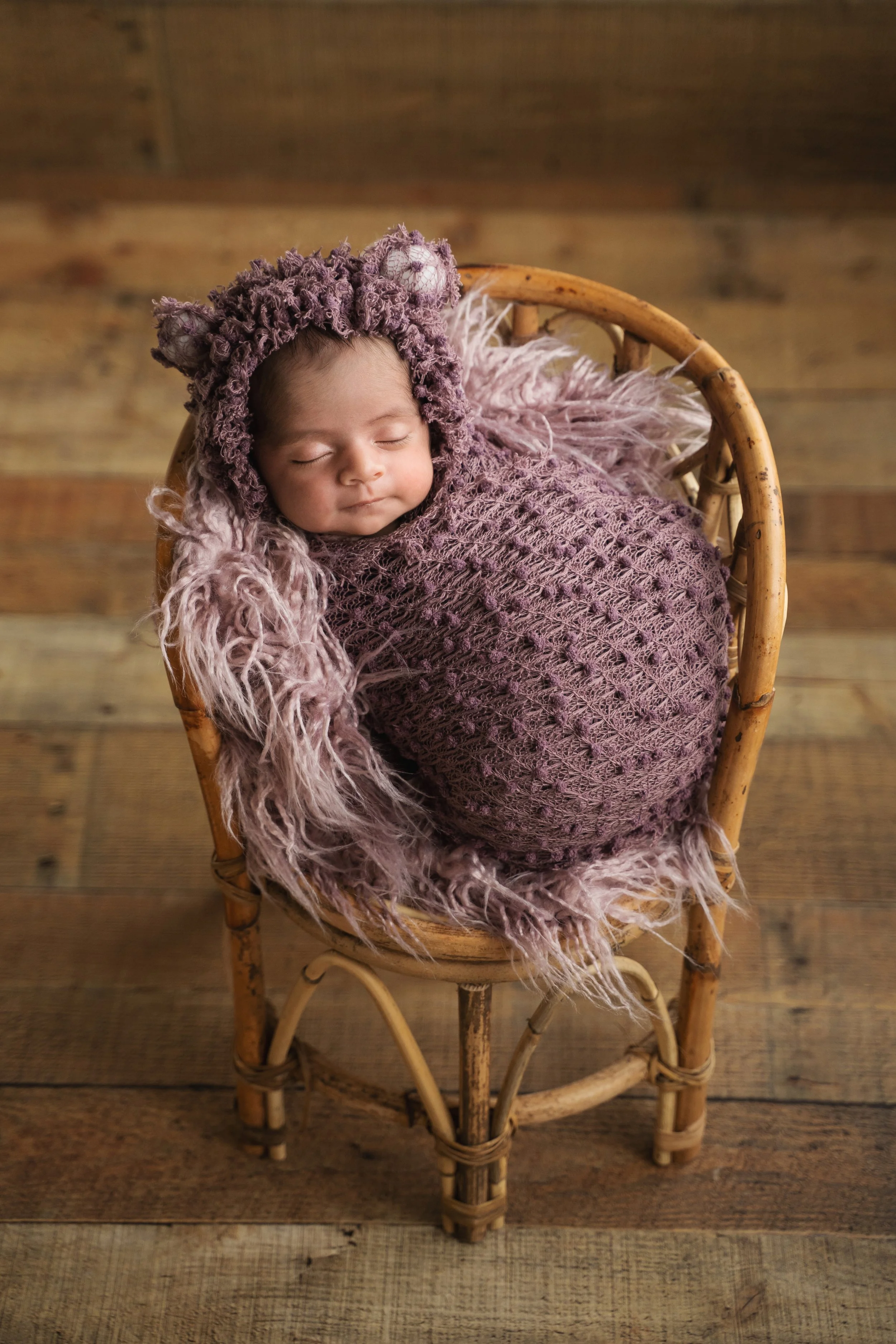 Isha newborn 20 days old August 2022-19.jpg