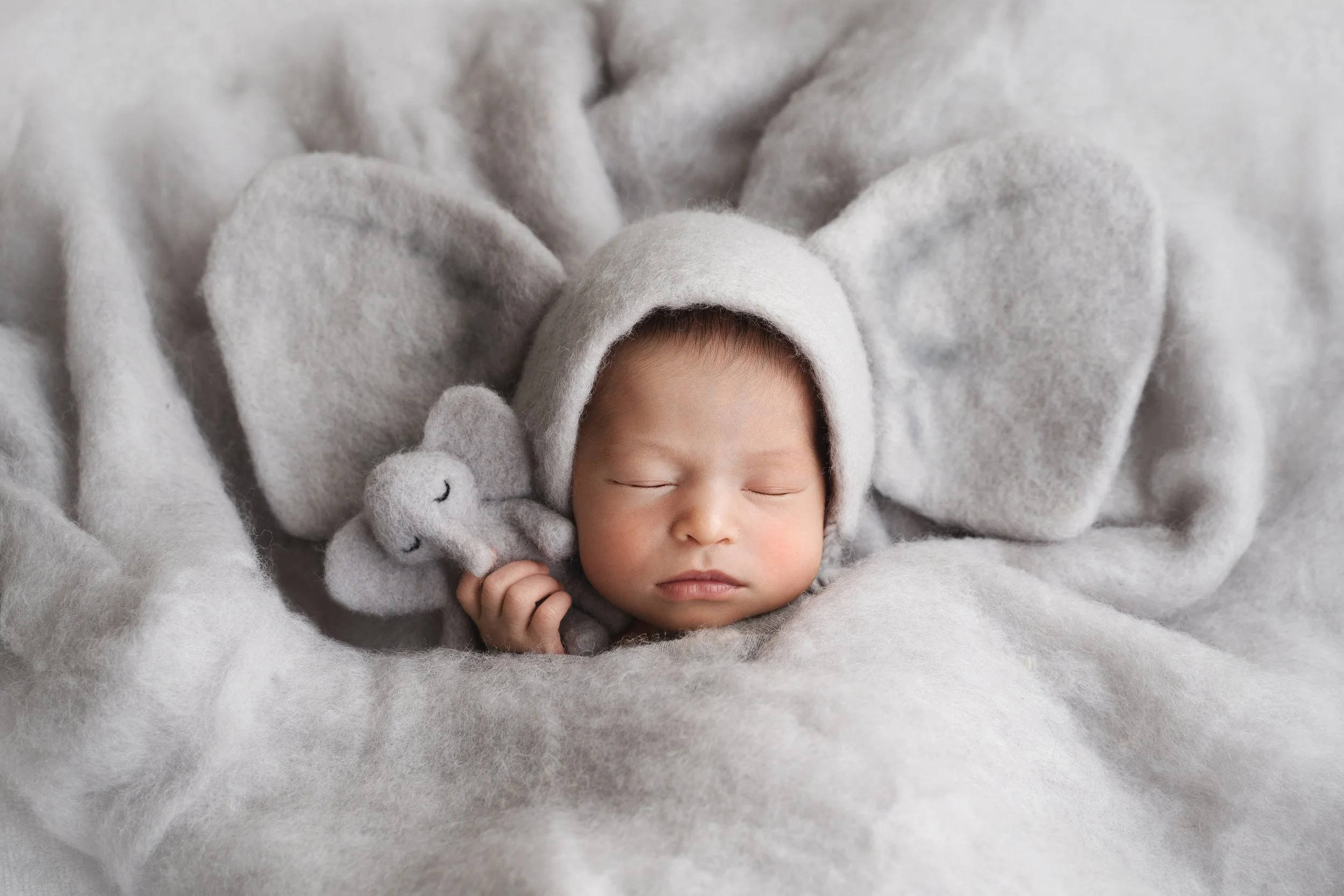 Giselle newborn 8 days old June 2022-10.jpg