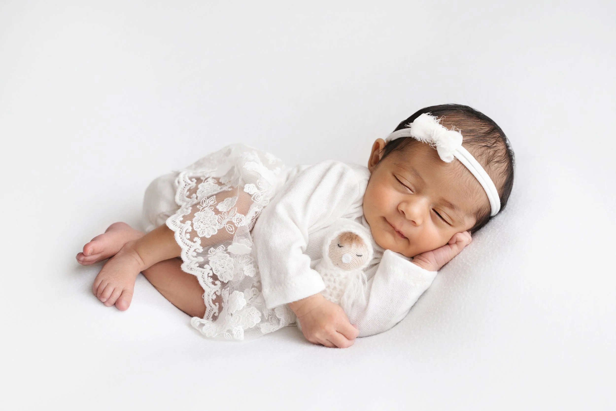 Paloma newborn 9 days old July 2022-6.jpg