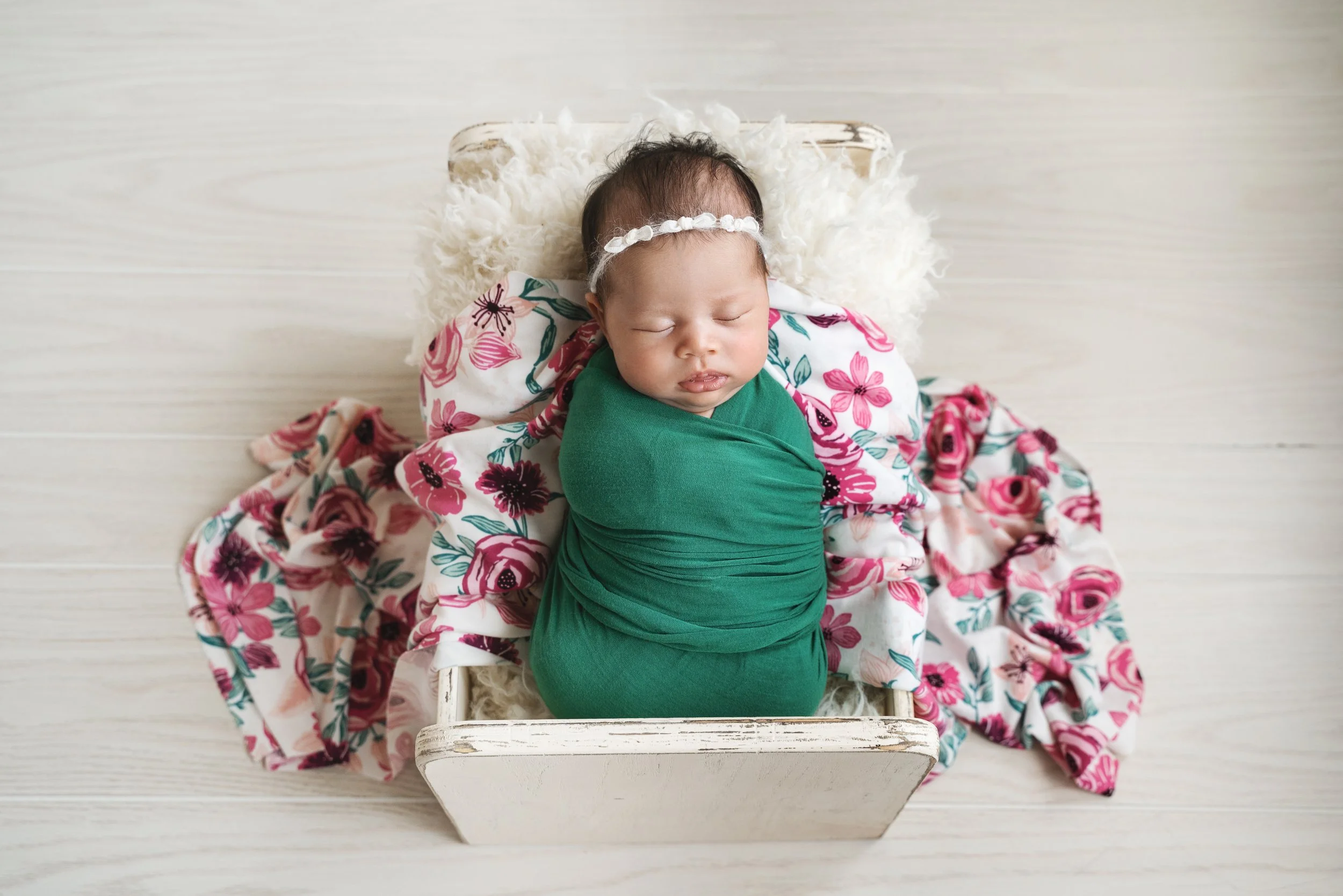 Brooke 1 month old newborn June 2022-31.jpg