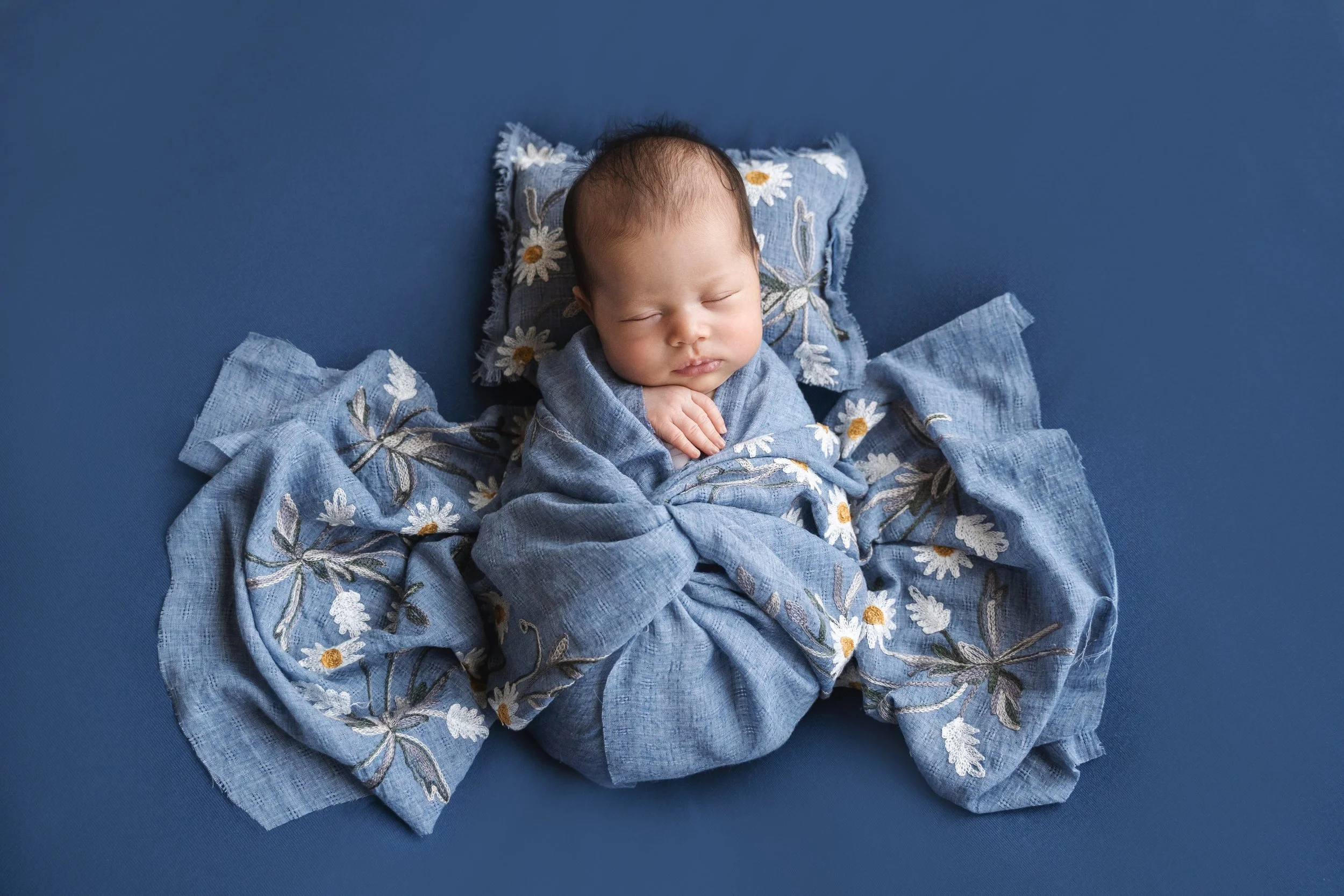 Brooke 1 month old newborn June 2022-8.jpg