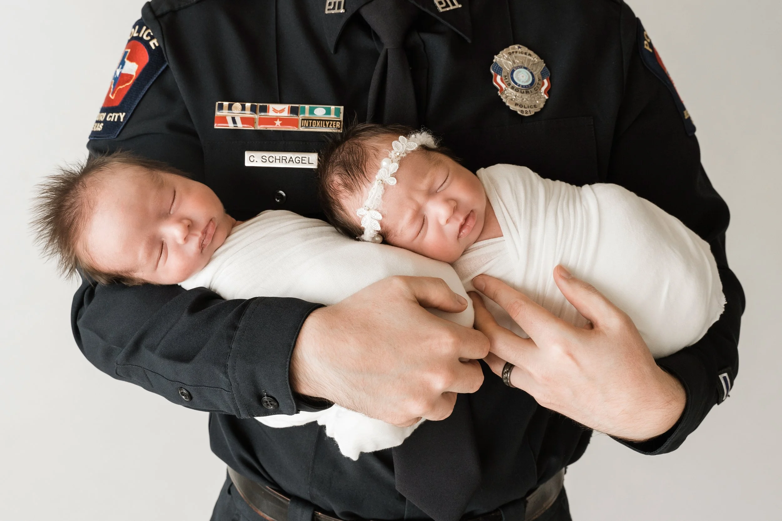 Collins and Wyatt TWINS newborn 1 2022 47.jpg