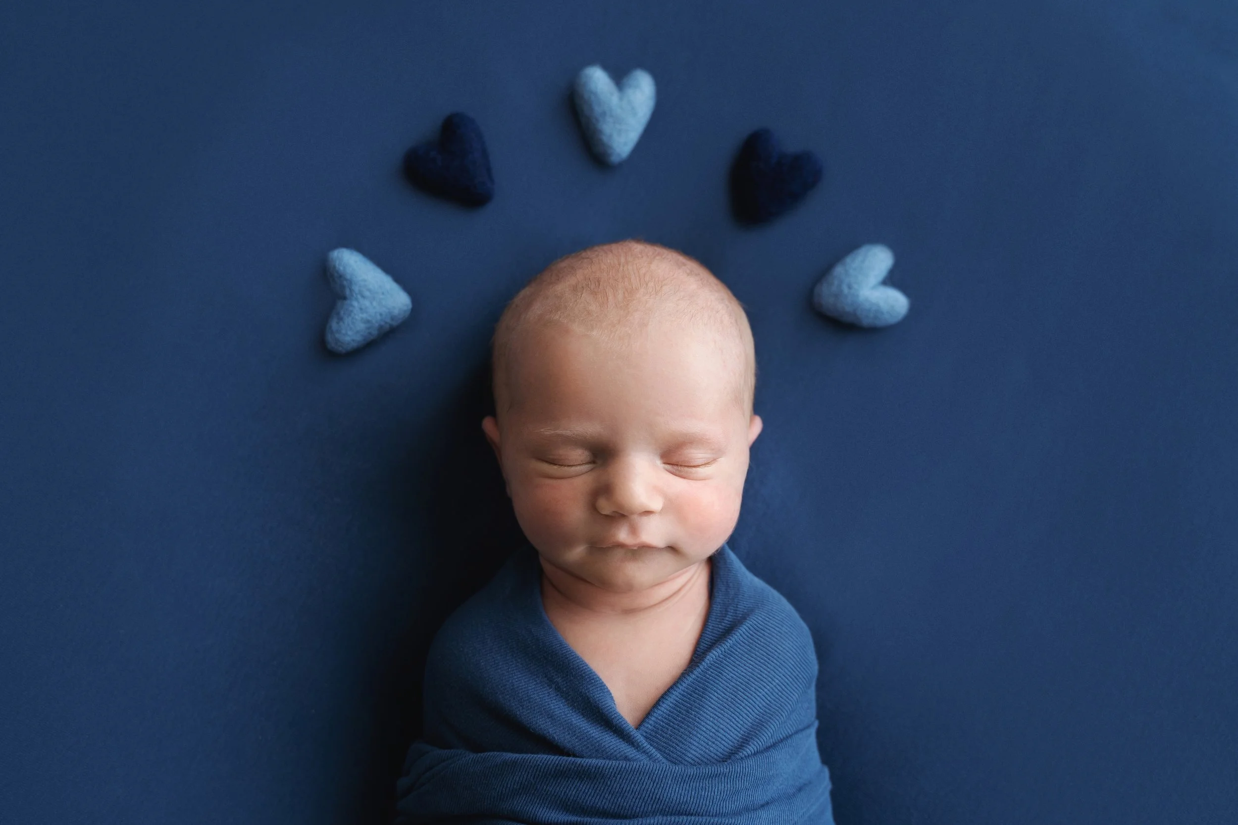 Owen Newborn 14 days June 2022-4.jpg