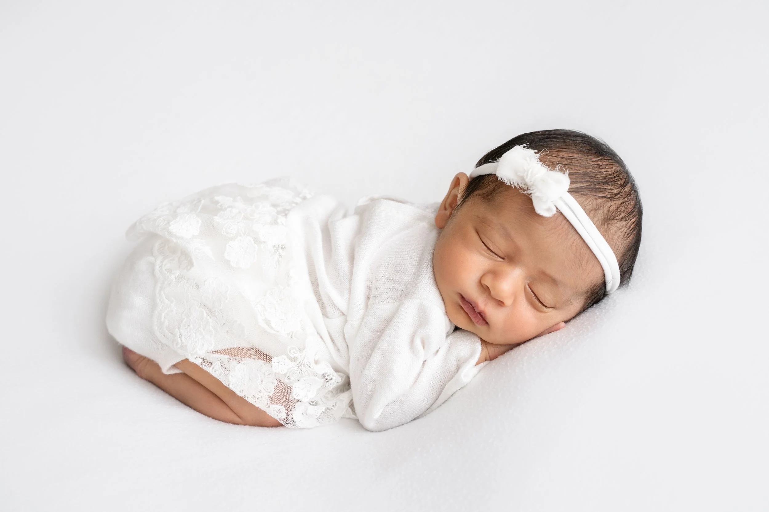 Paloma newborn 9 days old July 2022-2.jpg